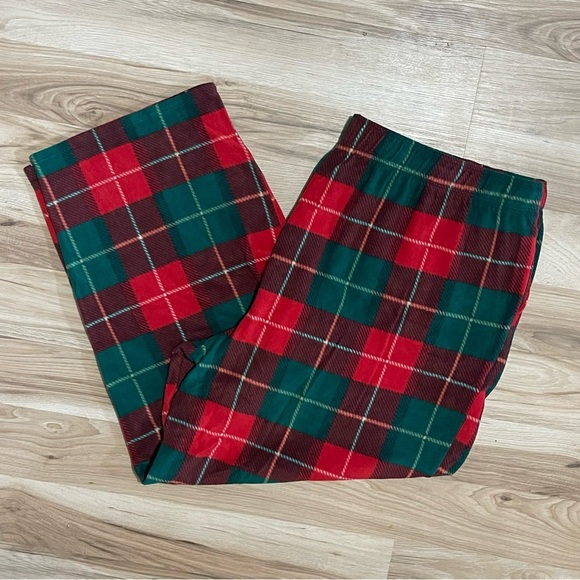 Cuddl Duds Dark Green And Red Fleece Pajama Set - Picture 6 of 11